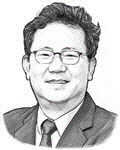 [강현철 칼럼] 윤석열 vs 마크롱 연금개혁, 2050년 대한민국 온전할까